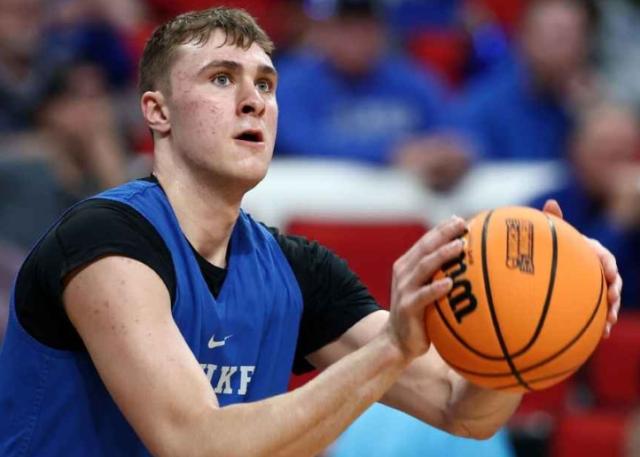 B体育体育报道-弗拉格潜力超锡安？留杜克再打一年将损失上亿美元