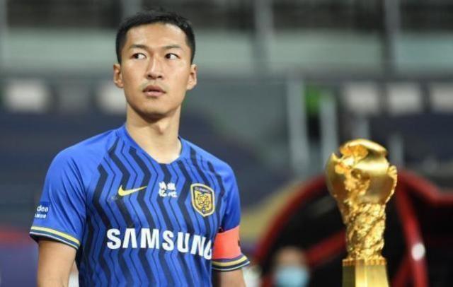 B体育赛事资讯-32岁吴曦落叶归根回申花 9年后重回梦开始的地方